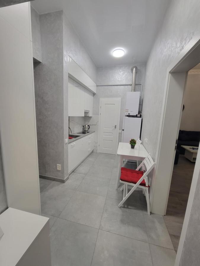 Warm & Cozy Apartment In The Heart Of Historical Lemberg Exterior foto