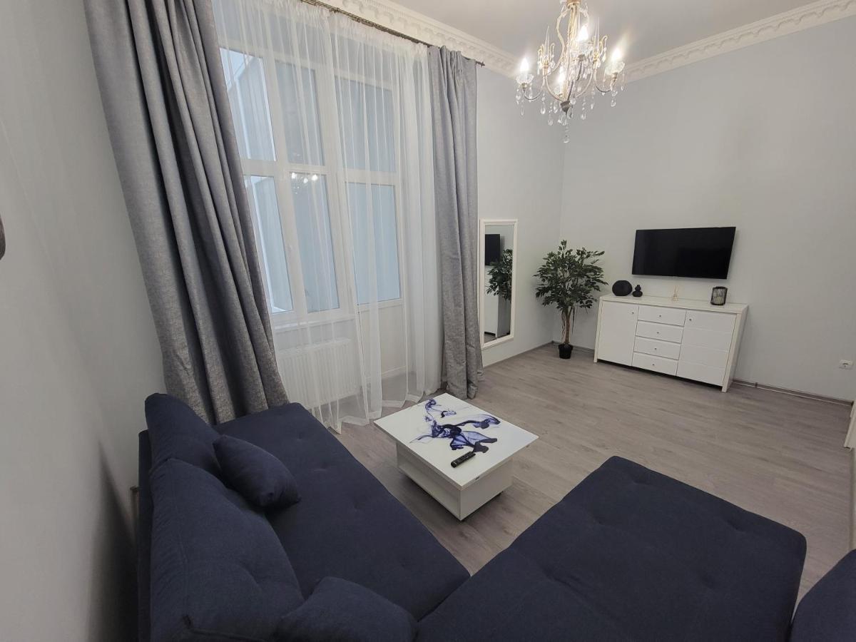 Warm & Cozy Apartment In The Heart Of Historical Lemberg Exterior foto